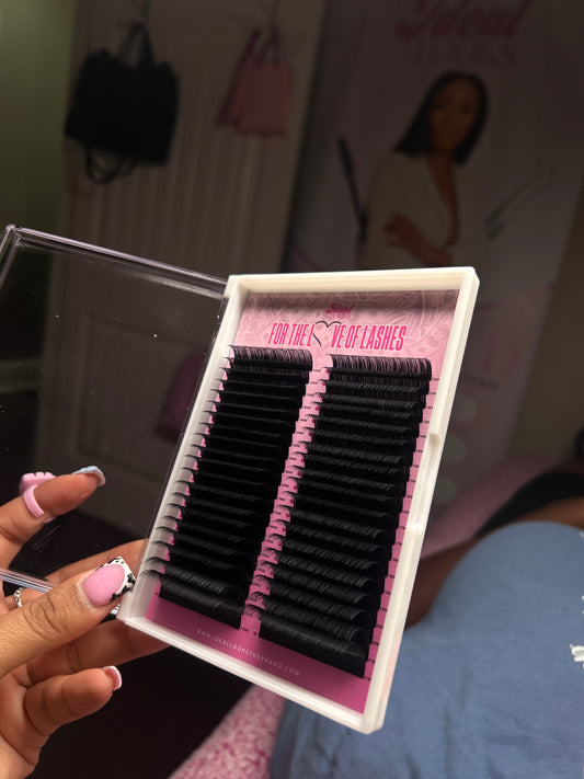 FOR THE LOVE OF LASHES💸💗