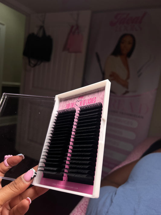 FOR THE LOVE OF LASHES💸💗